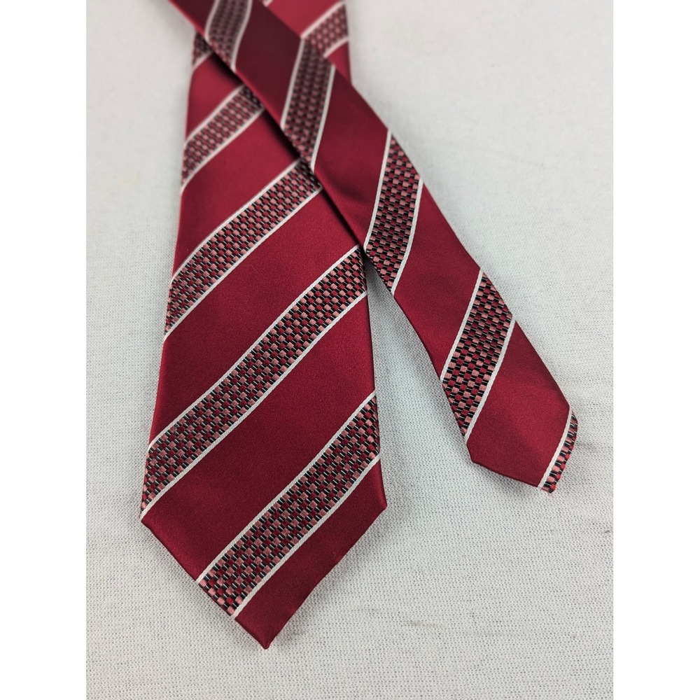 Donald J Trump Signature Collection Red Striped 100% Silk Men Necktie Hand Made